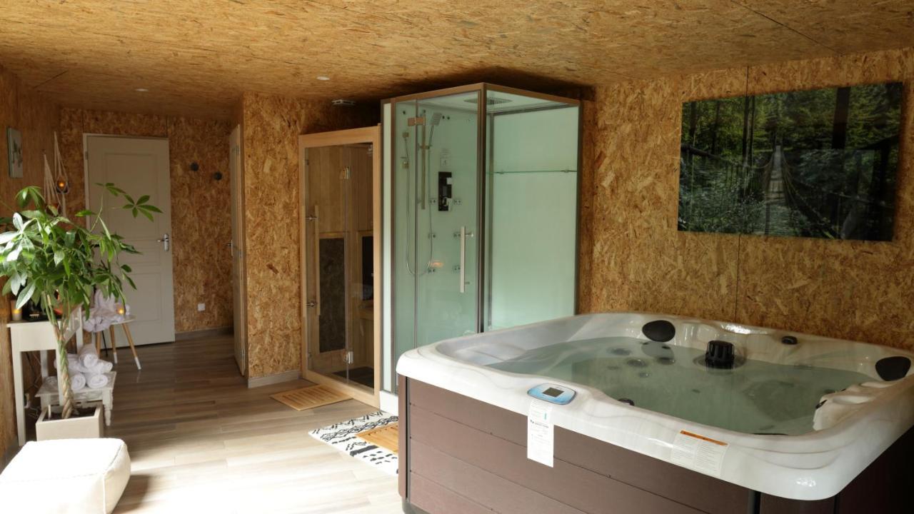 La Fresnaie : Chambres ,Table D'Hotes & Spa Tillé Exterior photo